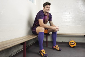 爱游戏电竞同步-中国女篮再遭沉重打击！WCBA联赛霸主退赛：4大国手恐无球可打？，中国女篮虽败犹荣